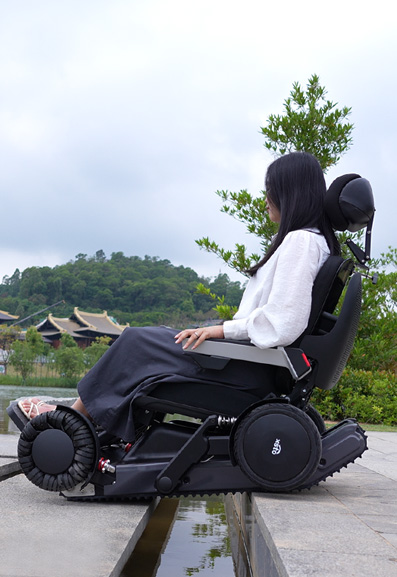 履带爬行模式